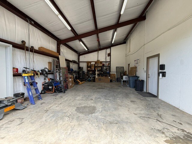 More Photos Of 5090 US Highway 190 W, Livingston Office For Sale
