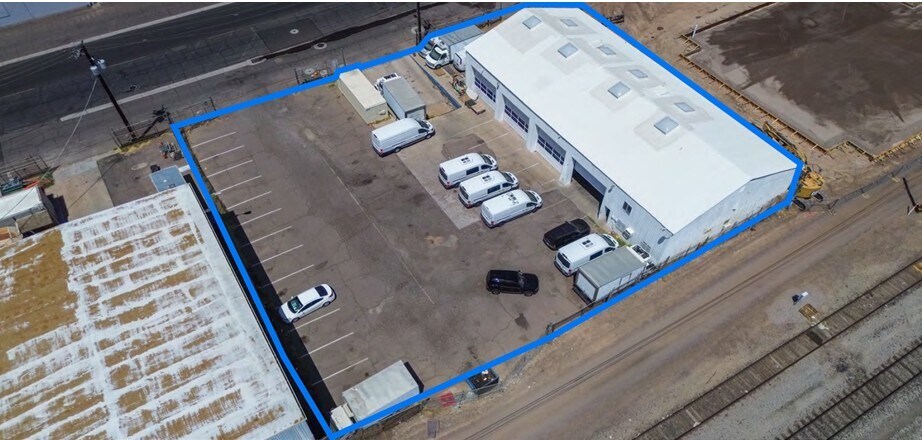 Primary Photo Of 811 E Jackson St, Phoenix Distribution For Sale