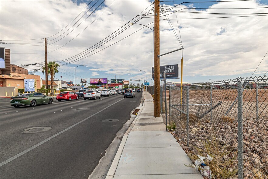 More Photos Of 851 E Tropicana Ave, Las Vegas Land For Sale