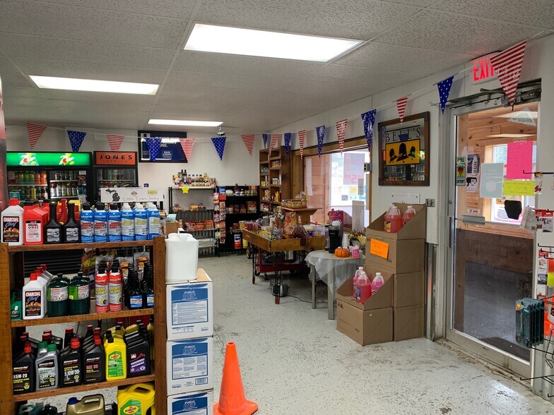 More Photos Of 8036 N Clare Ave, Harrison Convenience Store For Sale