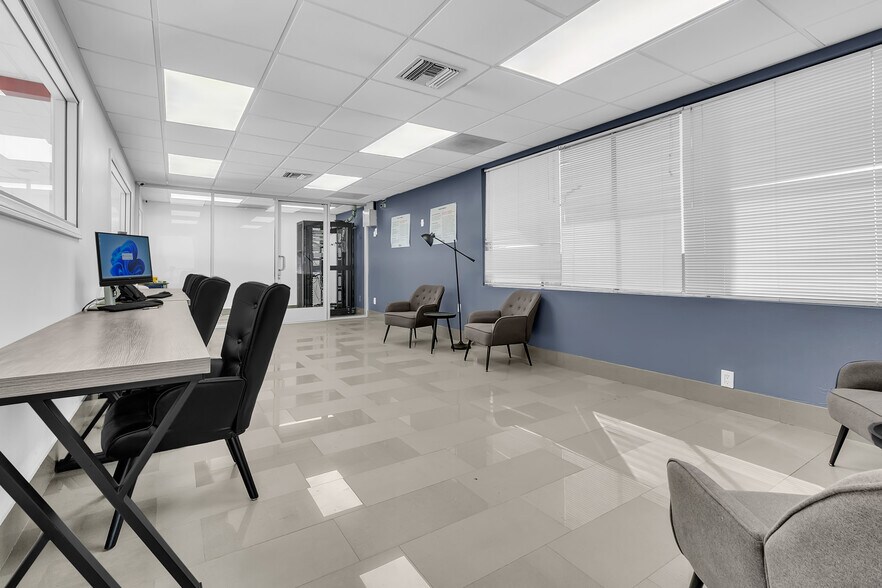 More Photos Of 13851-13861 Harbor Boulevard, Garden Grove Auto Dealership For Lease
