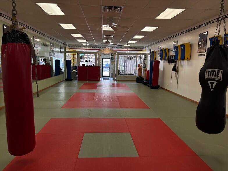 More Photos Of 266 Palisade Ave, Cliffside Park Storefront For Sale