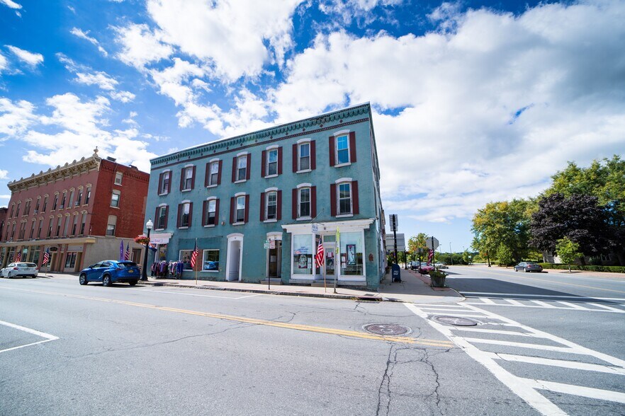 More Photos Of 89 Church St, Canajoharie Storefront Retail Residential For Lease