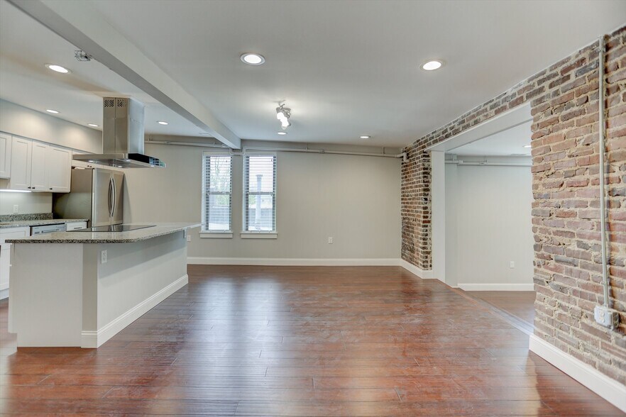 More Photos Of 218 W Main St, Urbana Office For Sale