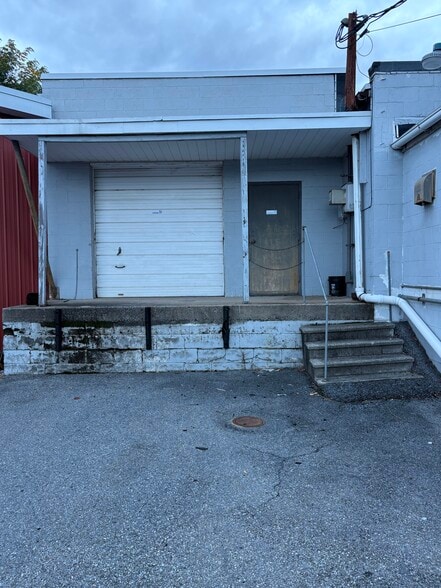 More Photos Of 349 Buttonwood St, Reading Flex For Sale