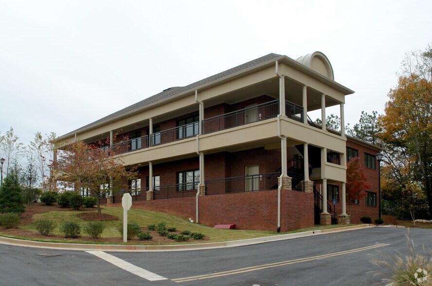 More Photos Of 501 S Main St, Alpharetta Medical For Lease