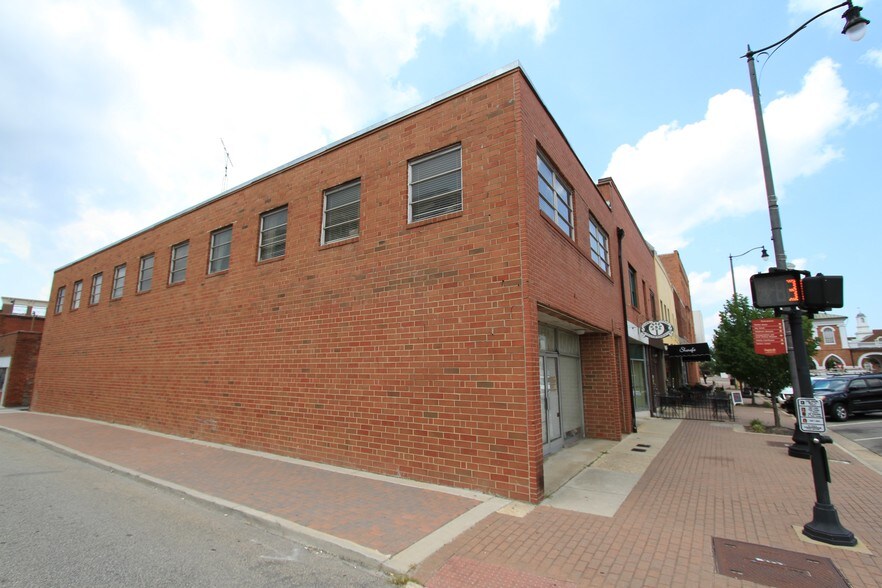 More Photos Of 124 Gillespie St, Fayetteville Office For Lease