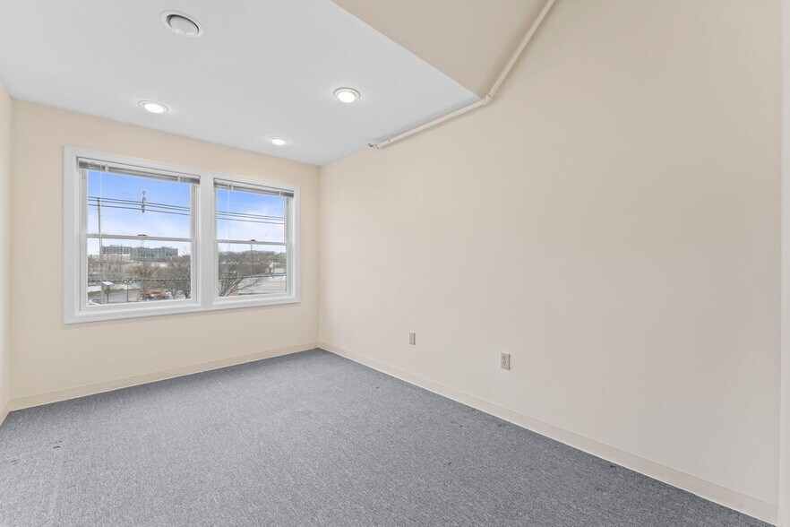 More Photos Of 17 Elm Ave, Hackensack Rehabilitation Center For Lease