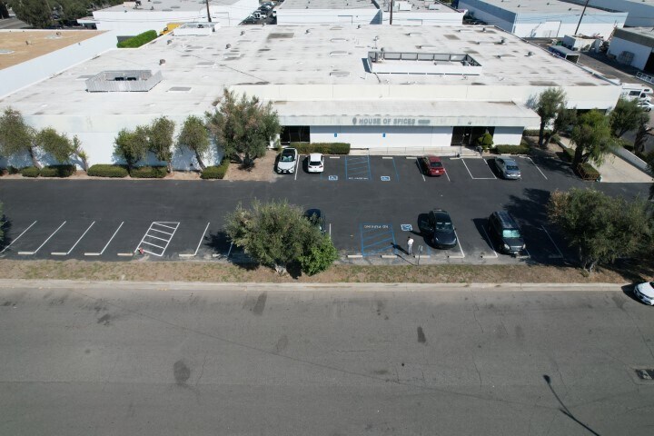 More Photos Of 13815 Struikman Rd, Cerritos Manufacturing For Lease