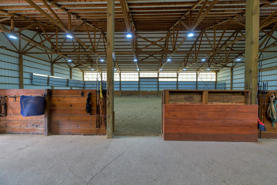 More Photos Of 5228 Gardner Ln, Florence Horse Stables For Sale