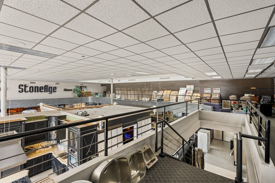 More Photos Of 1701 S State College Blvd, Anaheim Manufacturing For Sale