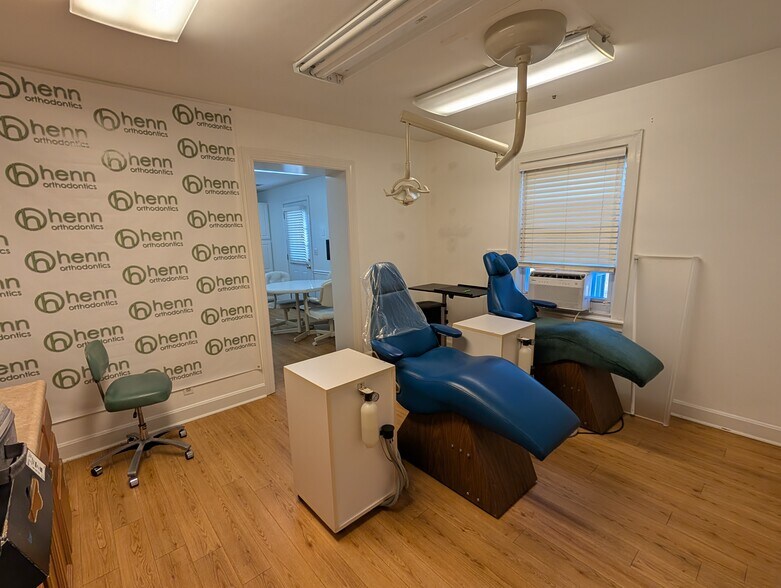 More Photos Of 4816 Greenwood Rd, Louisville Medical For Lease