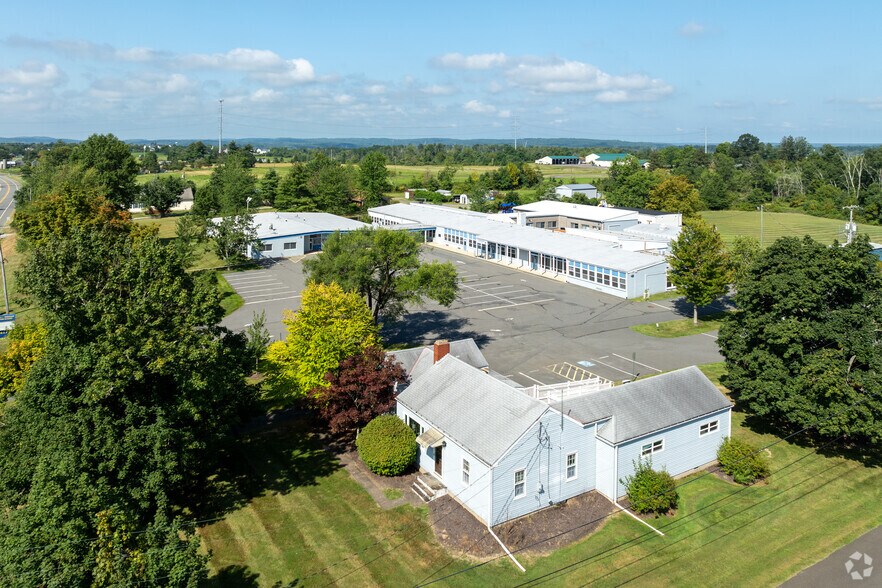 More Photos Of 1417 Route 179, Lambertville Schools For Lease