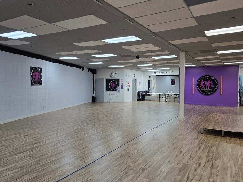 More Photos Of 4855 Hopyard Rd, Pleasanton Freestanding For Lease