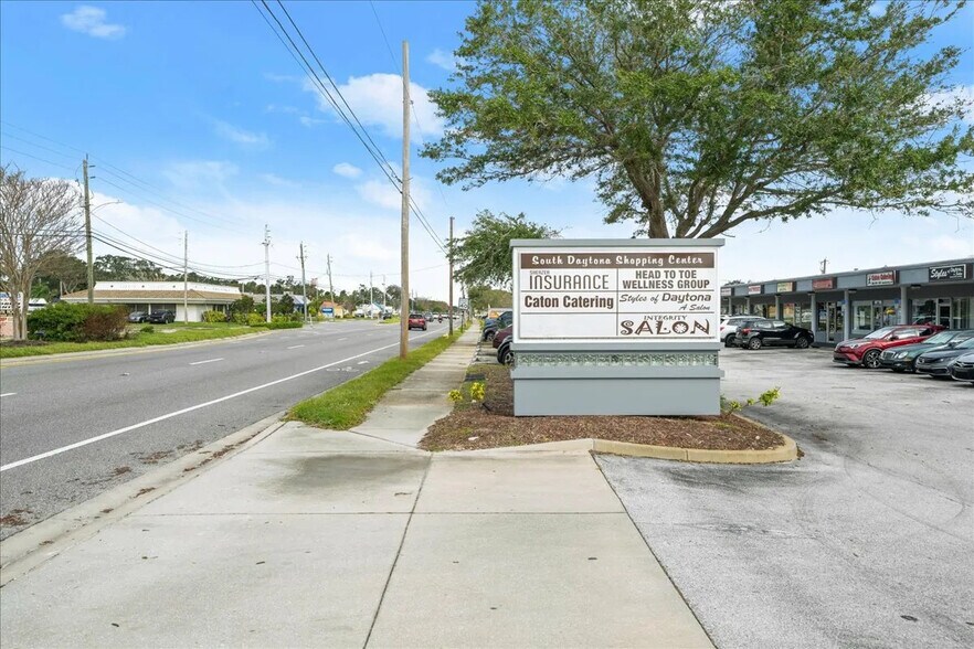 More Photos Of 2260-2307 S Ridgewood Ave, Daytona Beach Unknown For Lease