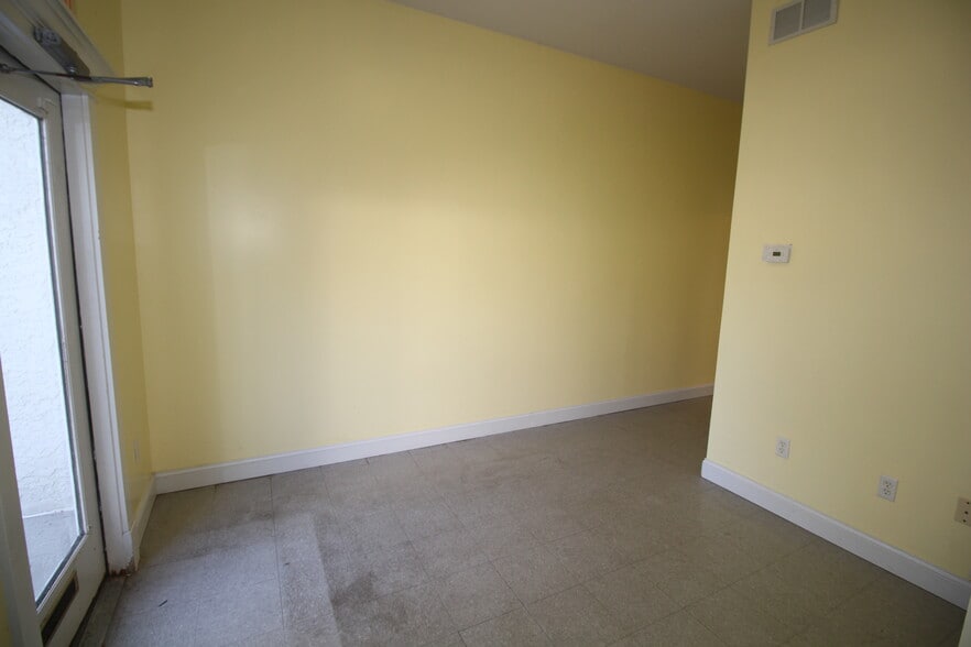 More Photos Of 1 Nami Ln, Hamilton Medical For Sale