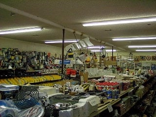 More Photos Of 5605 Mile 3 Rd, Mission Service Station For Sale