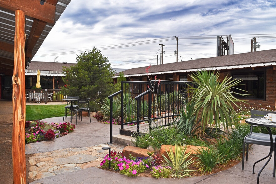 More Photos Of 2610 Salem Ave, Lubbock Unknown For Lease