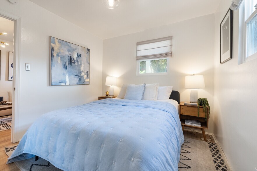 More Photos Of 1545 Duane St, Los Angeles Multifamily For Sale