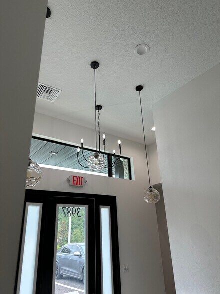 More Photos Of McKendree Rd, San Antonio Office For Sale