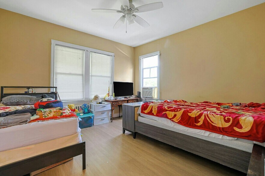 More Photos Of 3 Linden Pl, Tarrytown Apartments For Sale