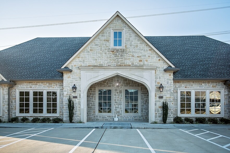 More Photos Of 6115 New Copeland Rd, Tyler Office For Lease