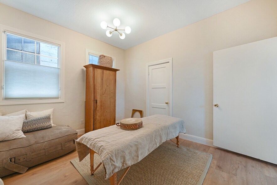 More Photos Of 125-131 Camino Alto, Mill Valley Office For Lease