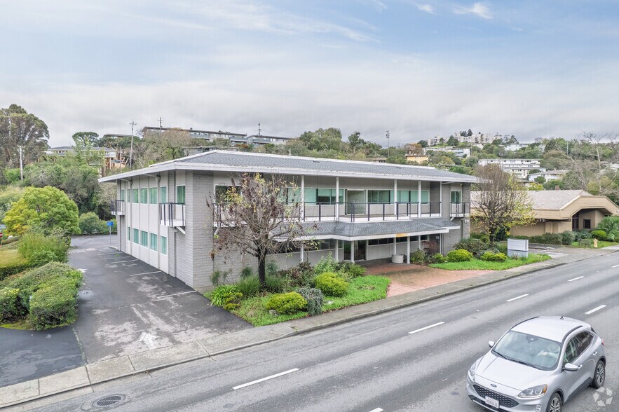 More Photos Of 511 Sir Francis Drake Blvd, Greenbrae Office For Sale