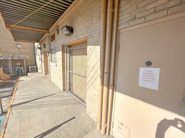 More Photos Of 2800 Gilbert Ave, Cincinnati Office For Sale