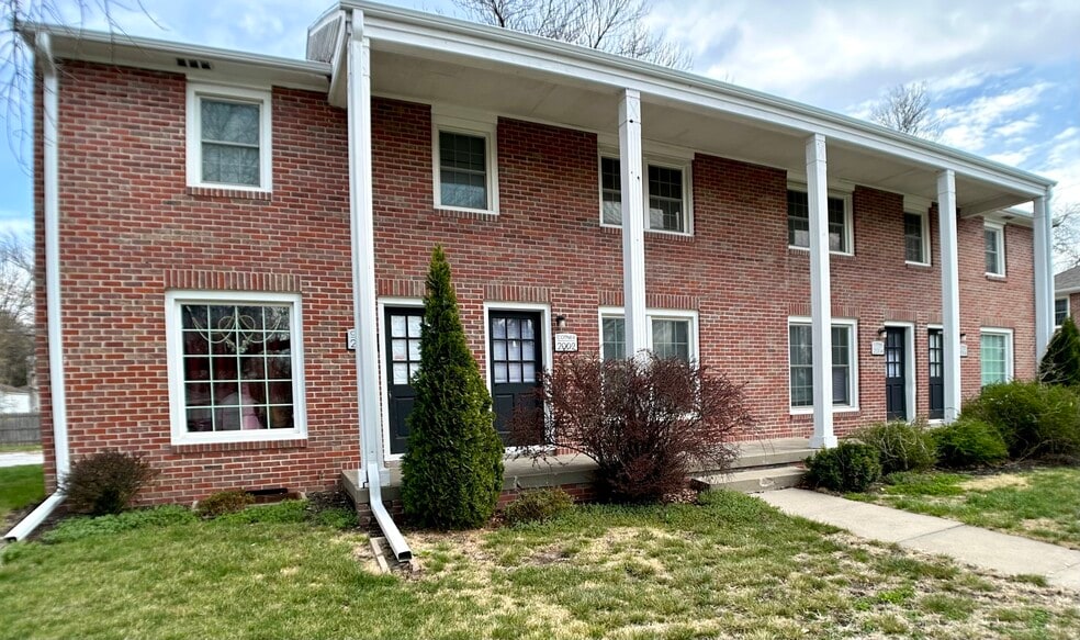 More Photos Of 1940 S Cotner Blvd, Lincoln Apartments For Sale