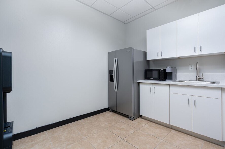 More Photos Of 2450 Saint Rose Pky, Henderson Office For Lease