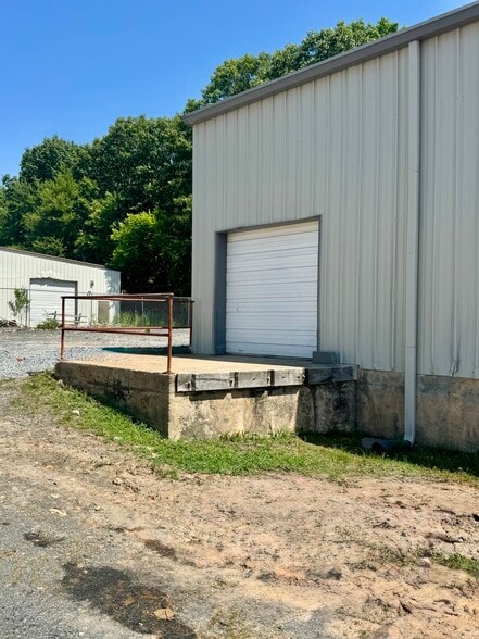More Photos Of 2454 N Fayetteville St, Asheboro Warehouse For Lease