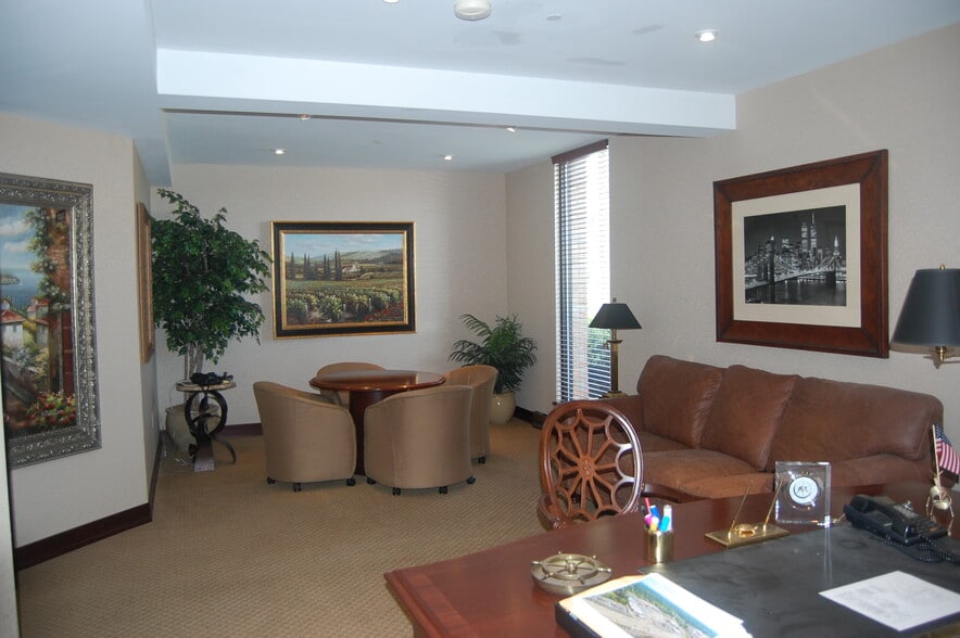More Photos Of 2465 W Ridge Rd, Rochester Office For Lease
