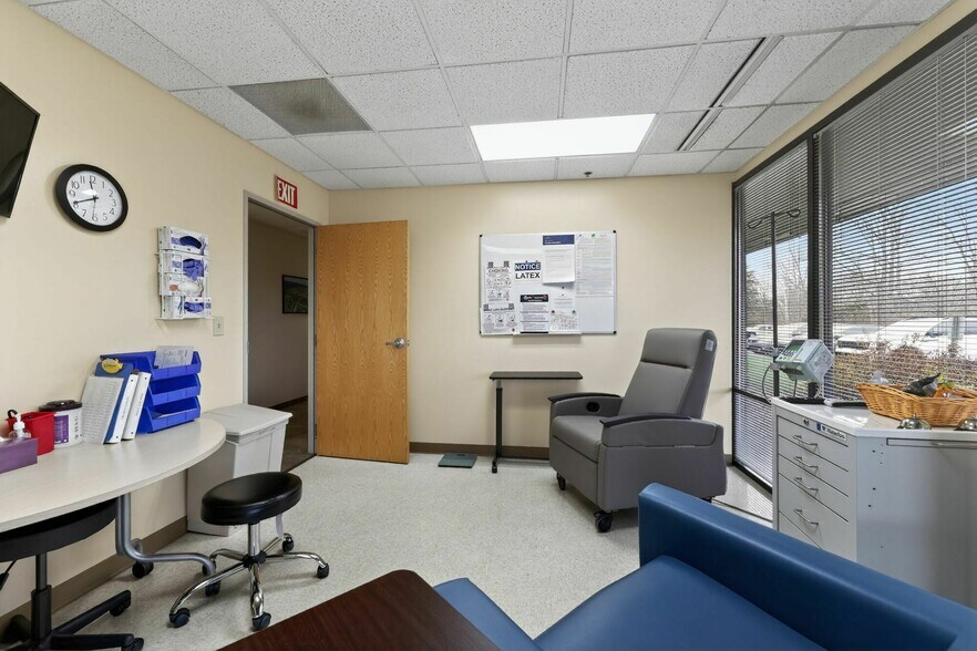 More Photos Of 50 W TechneCenter Dr, Milford Light Distribution For Sale
