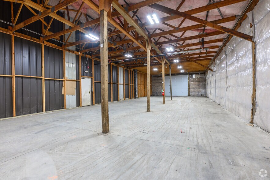 More Photos Of 334 County Route 49, Middletown Warehouse For Lease
