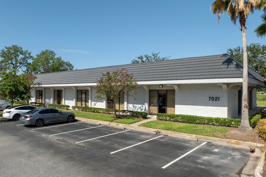 More Photos Of 7041 Grand National Dr, Orlando Unknown For Lease