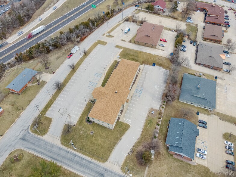 More Photos Of 2023 St. Mary's Blvd, Jefferson City Medical For Lease