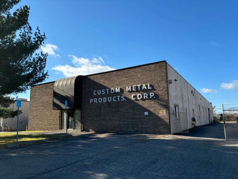 Primary Photo Of 12283 Levan Rd, Livonia Warehouse For Lease
