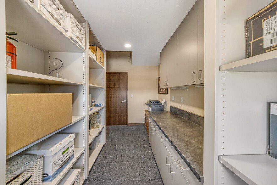 More Photos Of 389 Roberts Ct, Grand Junction Service For Sale