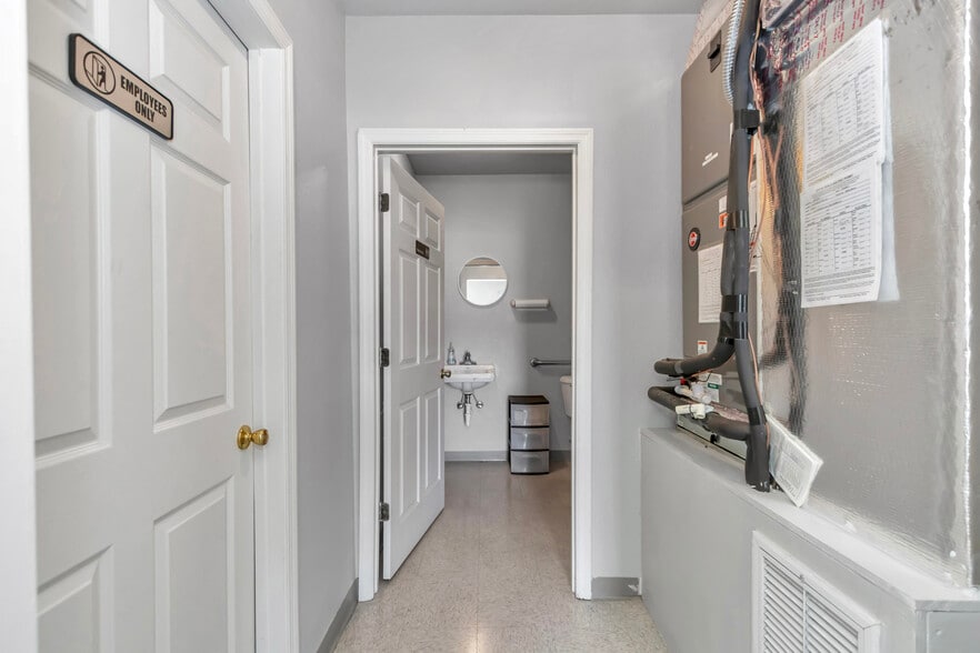 More Photos Of 7365 SW 38th St, Ocala Warehouse For Lease