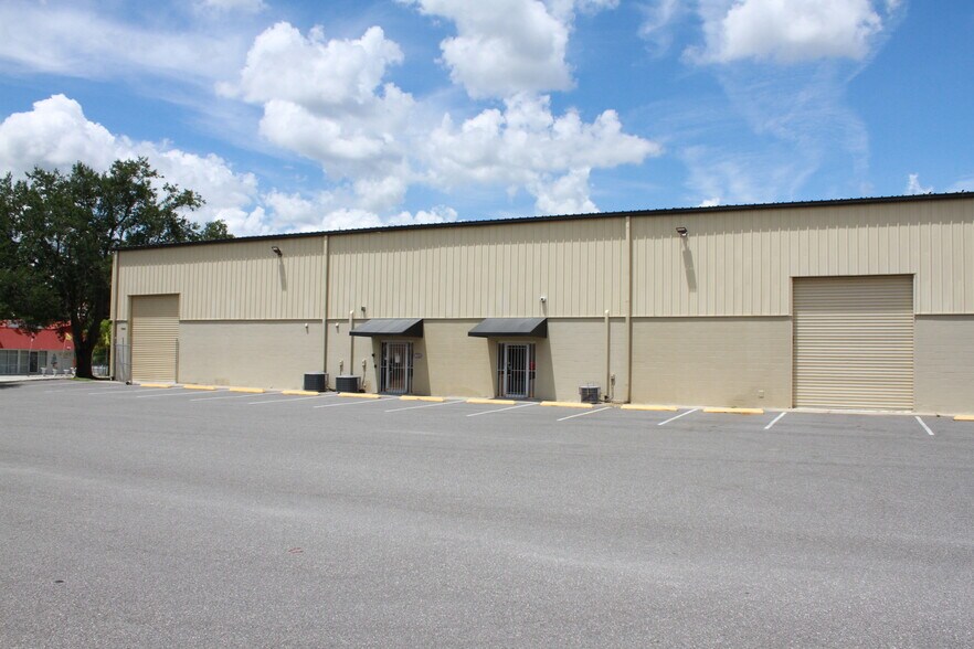 More Photos Of 6333-6339 All American Blvd, Orlando Warehouse For Lease