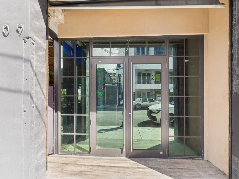 More Photos Of 2509 N Miami Ave, Miami Loft Creative Space For Lease