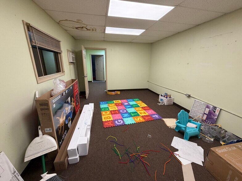 More Photos Of 2601 Lexington St, Kenner Warehouse For Sale