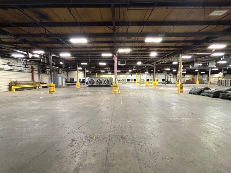 More Photos Of 1167 S 4th Ave, Sidney Manufacturing For Lease