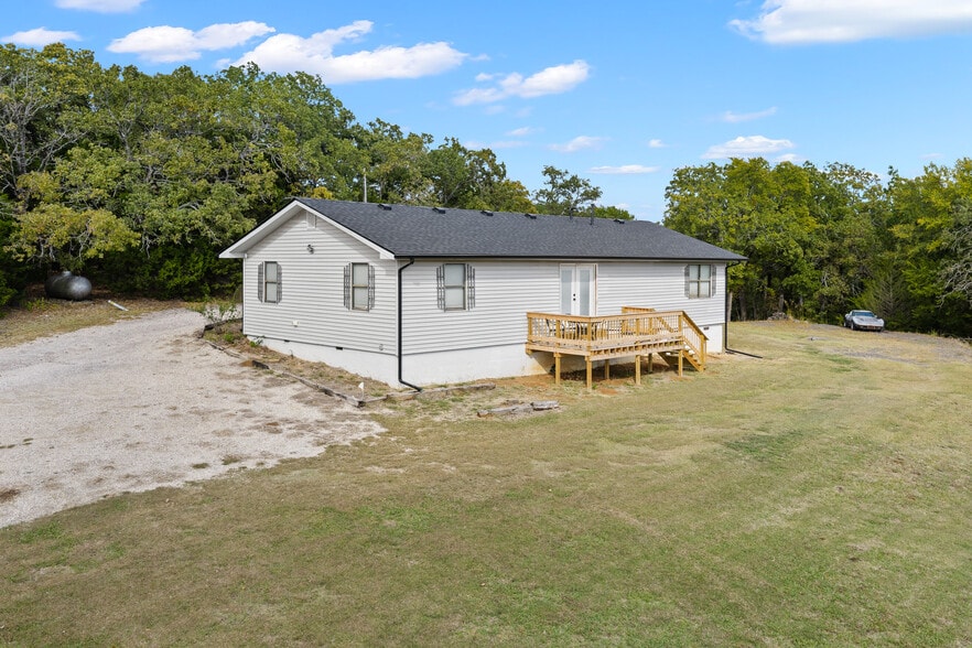 More Photos Of 3133 Chickasaw Trl, Sulphur Restaurant For Sale