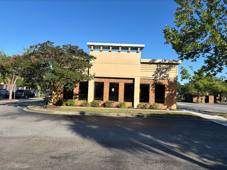 More Photos Of 935 Chuck Dawley Blvd, Mount Pleasant Fast Food For Lease