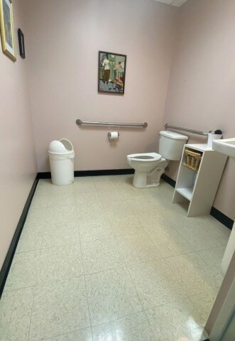 More Photos Of 611 S Carlin Springs Rd, Arlington Medical For Sale