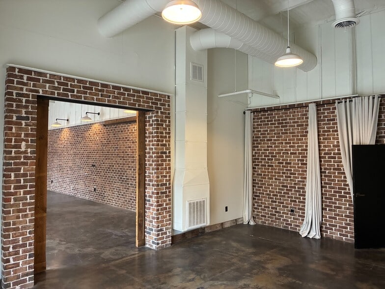 More Photos Of 1150 Hightower Trl, Atlanta Warehouse For Sale