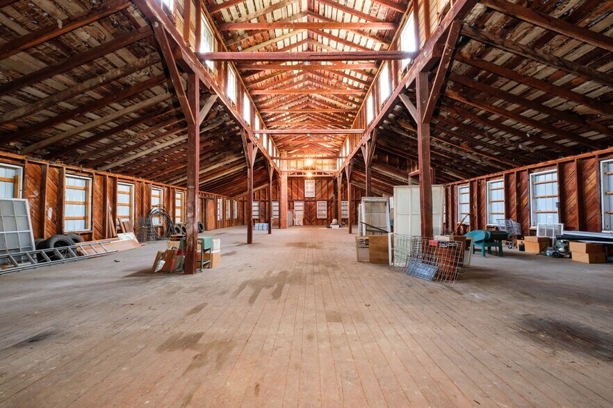 More Photos Of 180 Hollar Circle, Timberville Warehouse For Sale