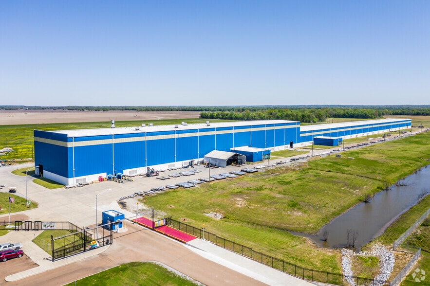 More Photos Of 1001 Schulz Blvd, Robinsonville Manufacturing For Lease